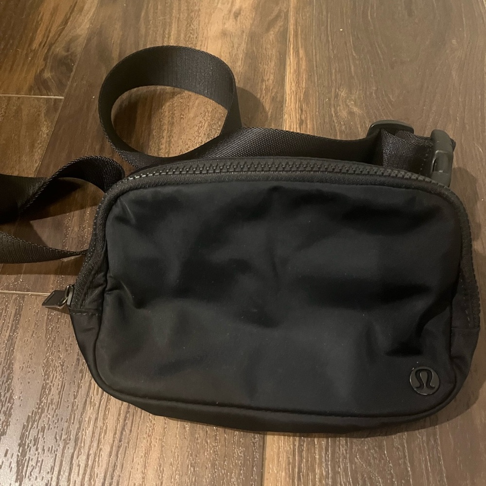lululemon athletica Black Belt Bag